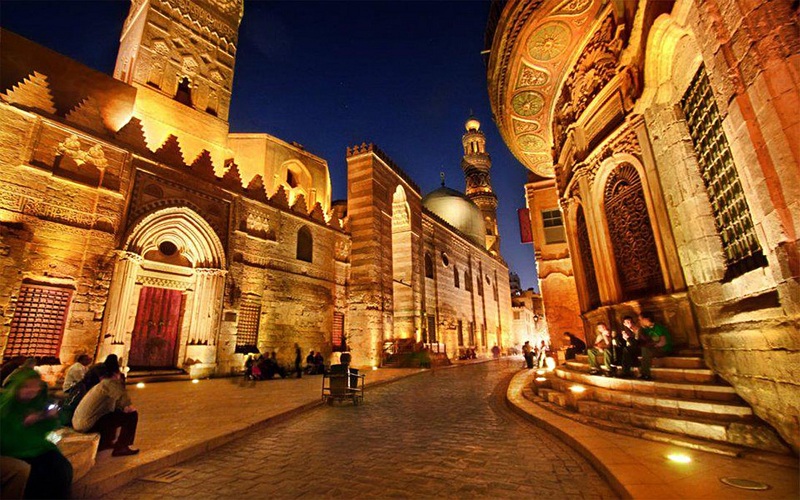 DUBAI AND CAIRO TOUR