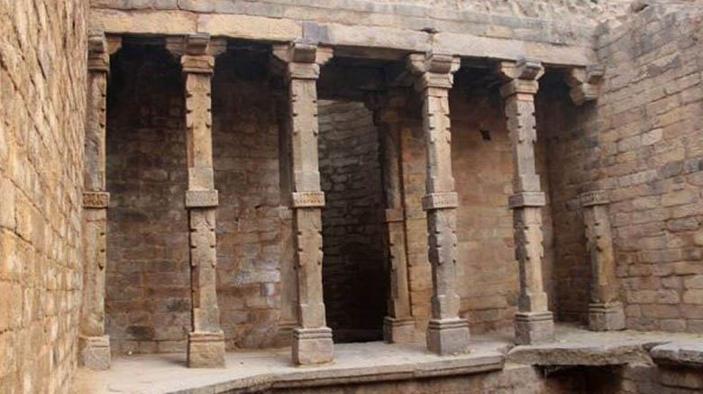 Gandhak Ki Baoli